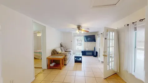 2912 Hawthorne Street Sarasota FL 34239