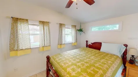2912 Hawthorne Street Sarasota FL 34239