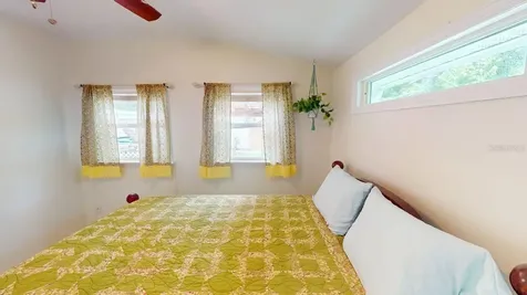 2912 Hawthorne Street Sarasota FL 34239