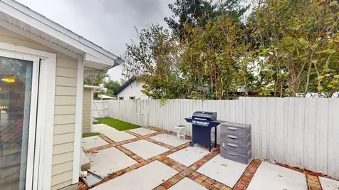 2912 Hawthorne Street Sarasota FL 34239