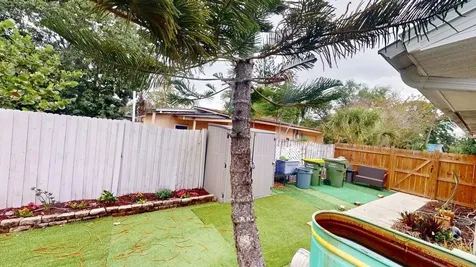 2912 Hawthorne Street Sarasota FL 34239