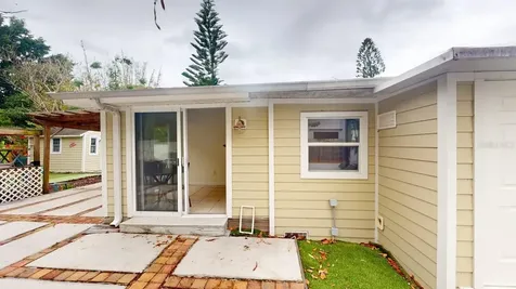 2912 Hawthorne Street Sarasota FL 34239