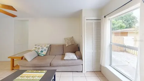 2912 Hawthorne Street Sarasota FL 34239