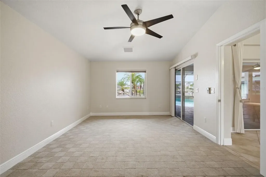 773 Kingston Court Apollo Beach FL 33572
