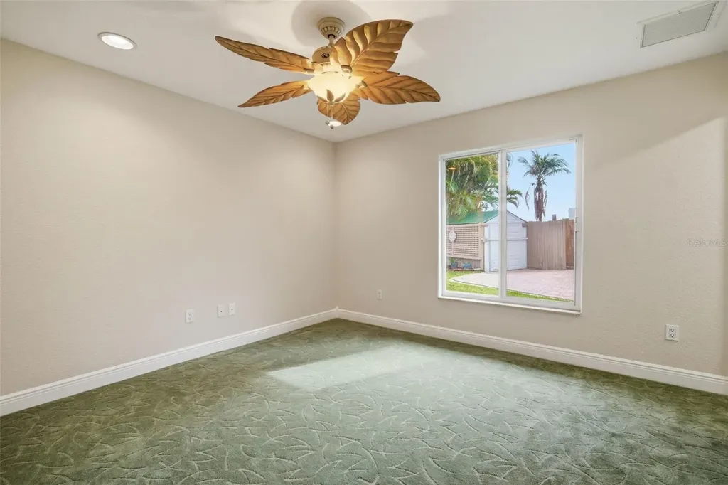 773 Kingston Court Apollo Beach FL 33572