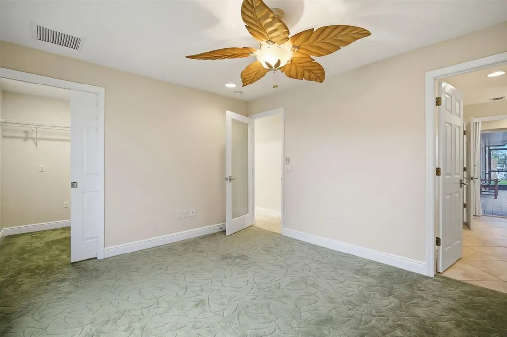 773 Kingston Court Apollo Beach FL 33572
