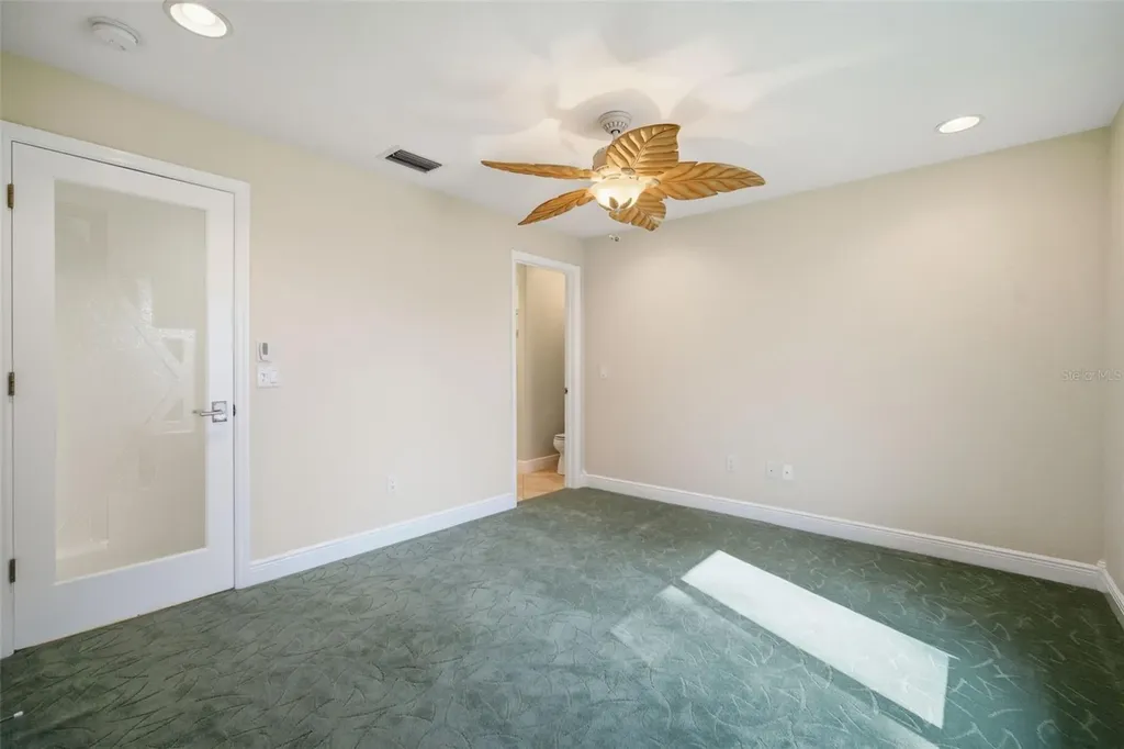 773 Kingston Court Apollo Beach FL 33572