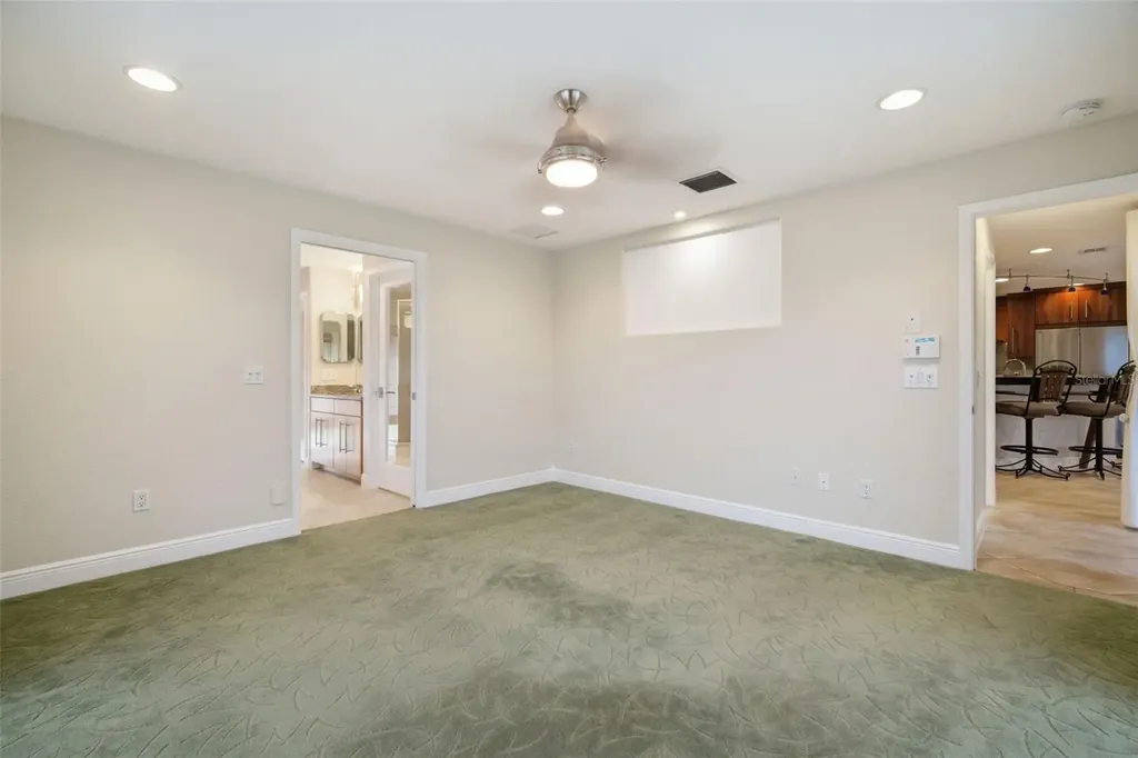 773 Kingston Court Apollo Beach FL 33572