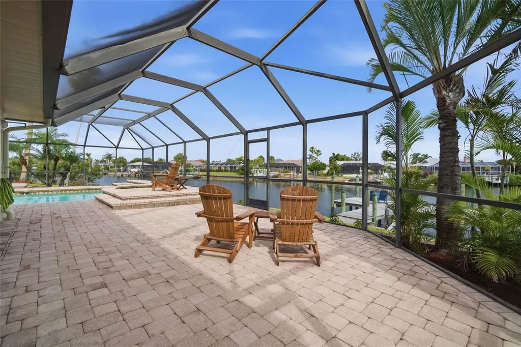 773 Kingston Court Apollo Beach FL 33572
