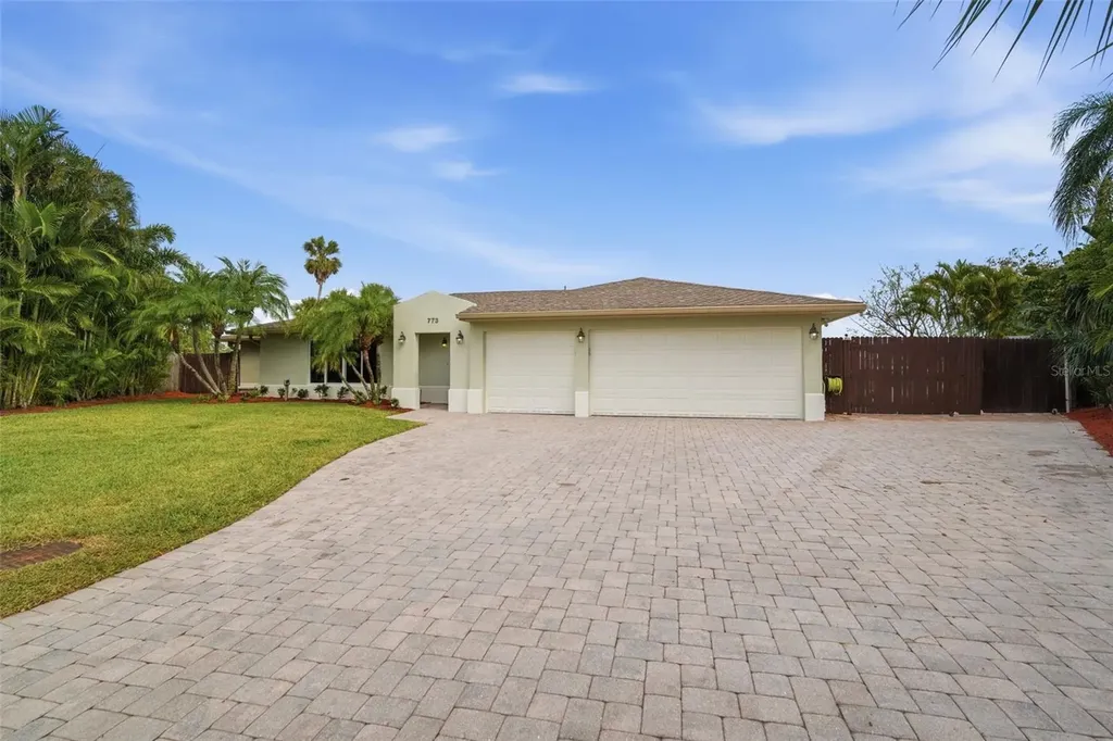 773 Kingston Court Apollo Beach FL 33572