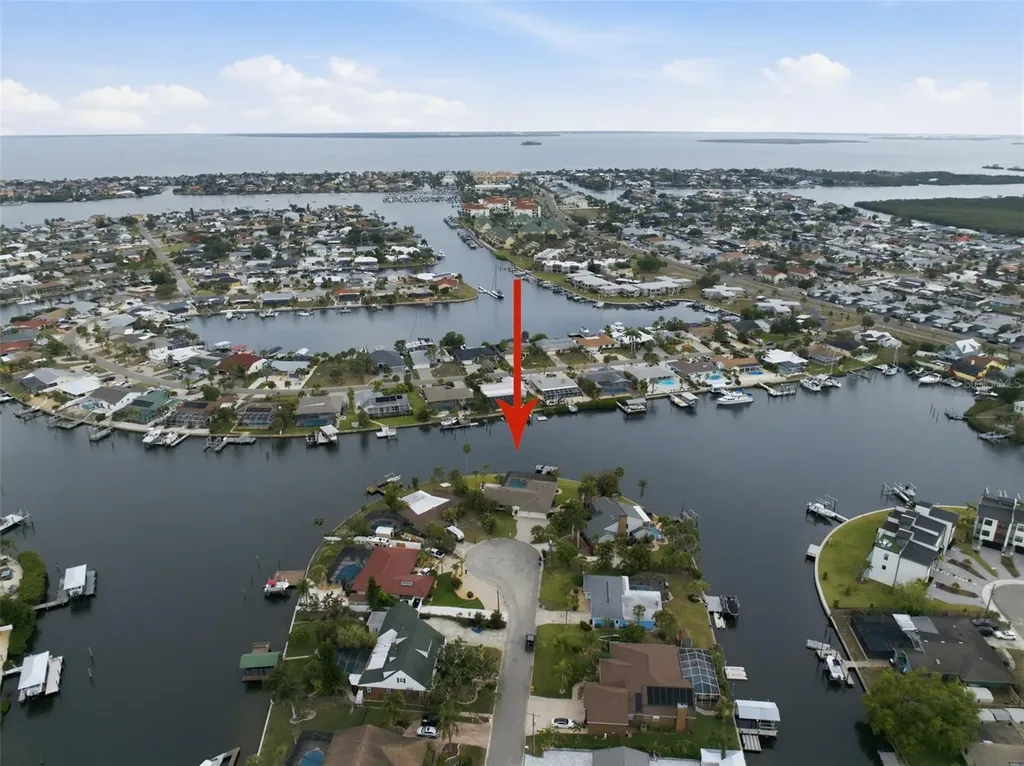 773 Kingston Court Apollo Beach FL 33572