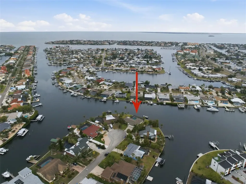 773 Kingston Court Apollo Beach FL 33572