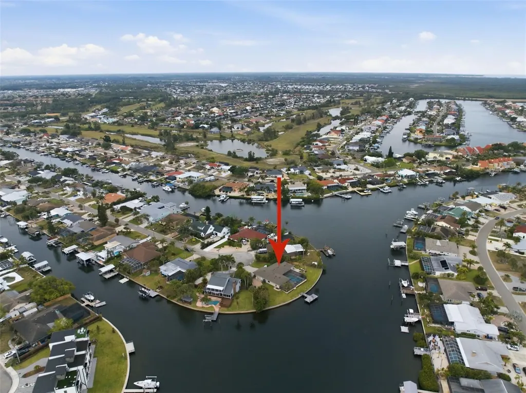 773 Kingston Court Apollo Beach FL 33572