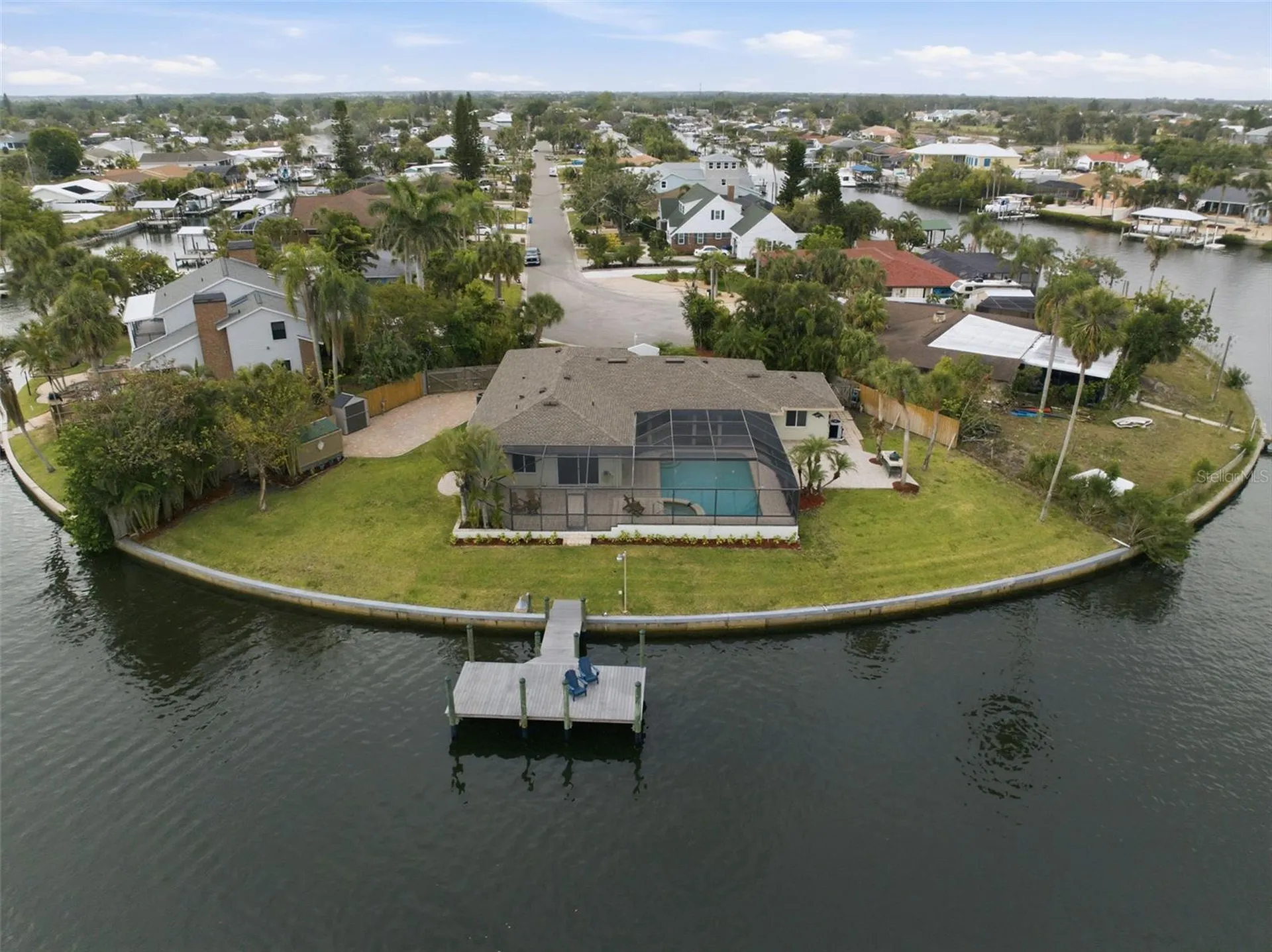 773 Kingston Court Apollo Beach FL 33572