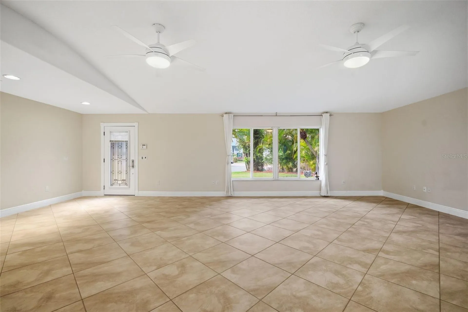 773 Kingston Court Apollo Beach FL 33572