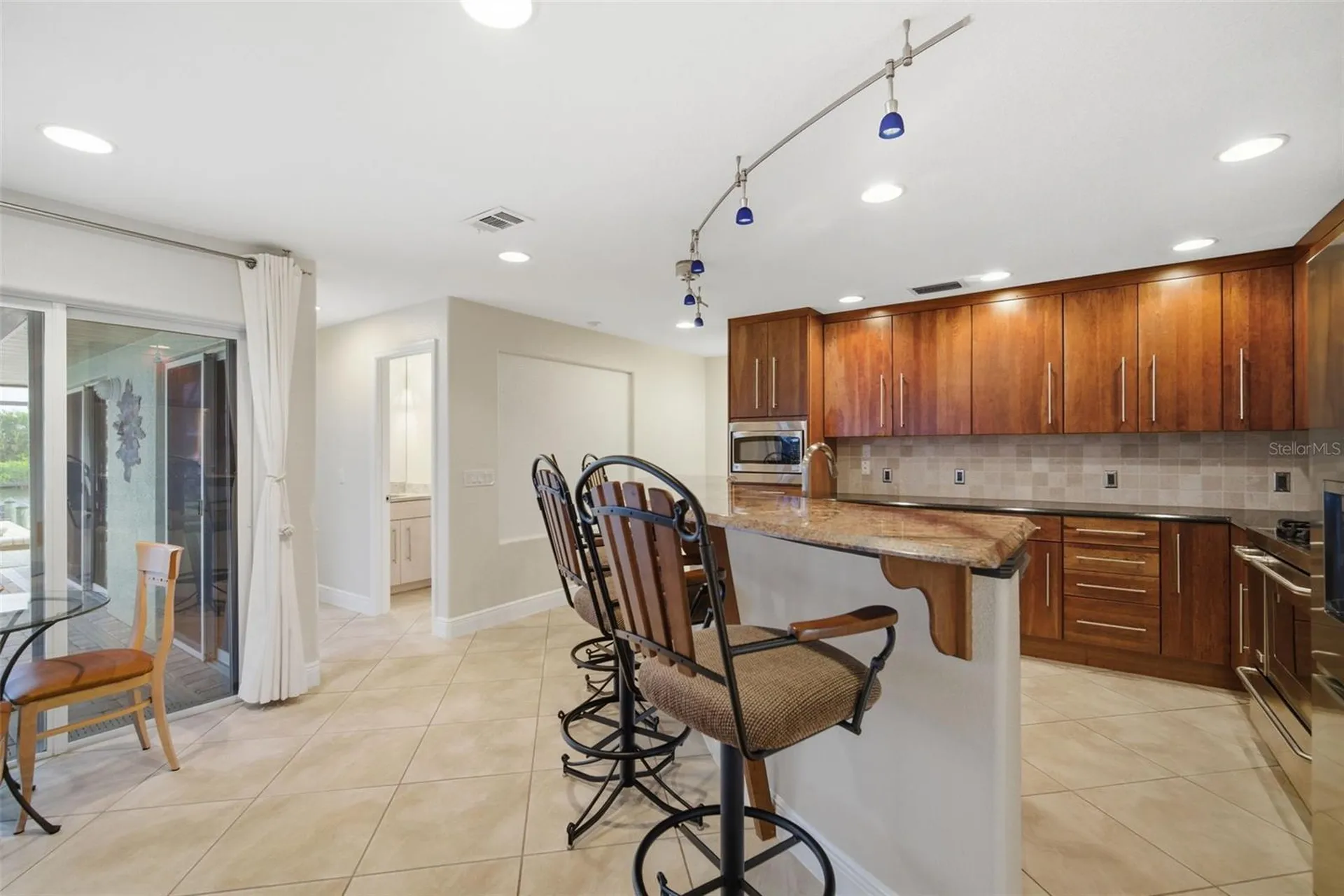 773 Kingston Court Apollo Beach FL 33572