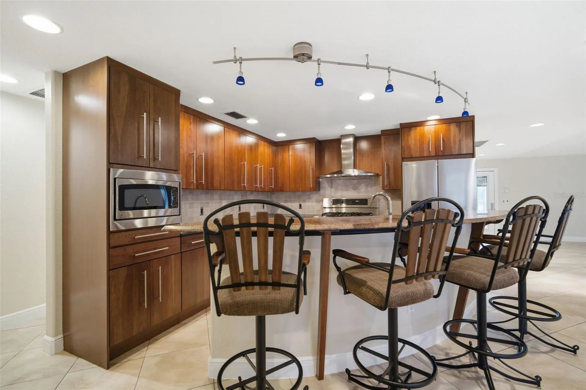 773 Kingston Court Apollo Beach FL 33572