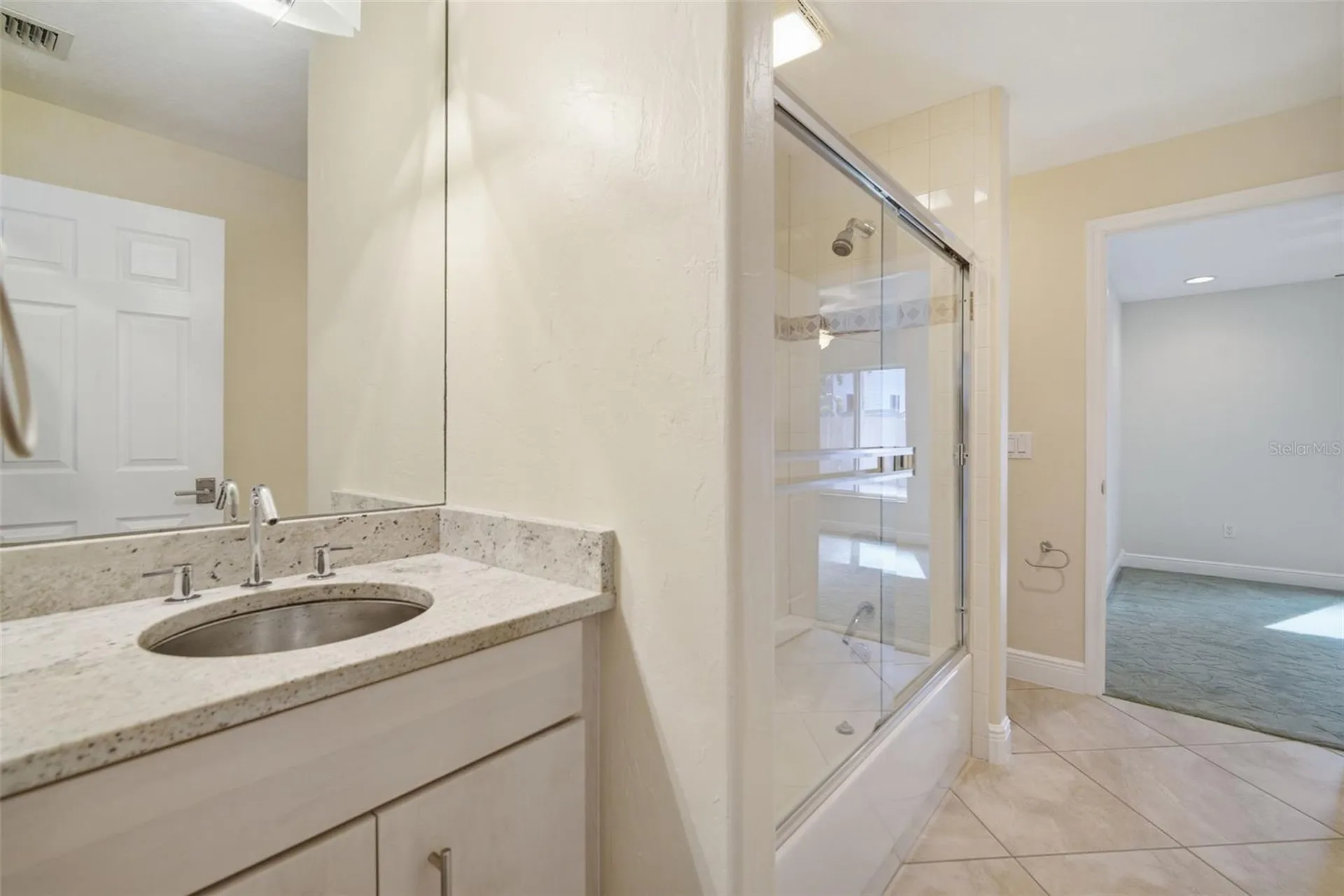 773 Kingston Court Apollo Beach FL 33572