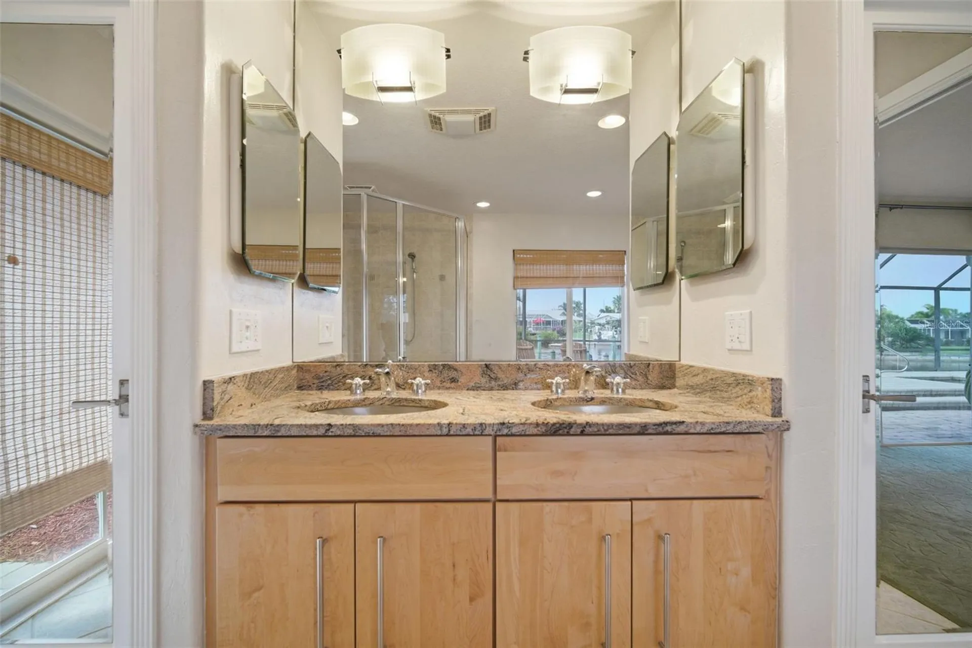 773 Kingston Court Apollo Beach FL 33572