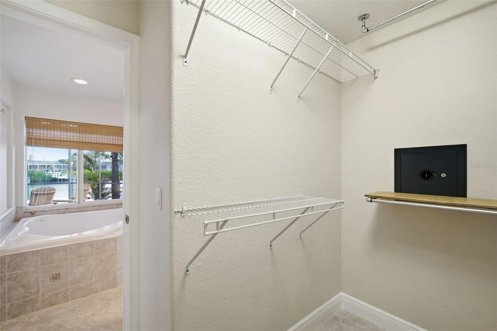 773 Kingston Court Apollo Beach FL 33572