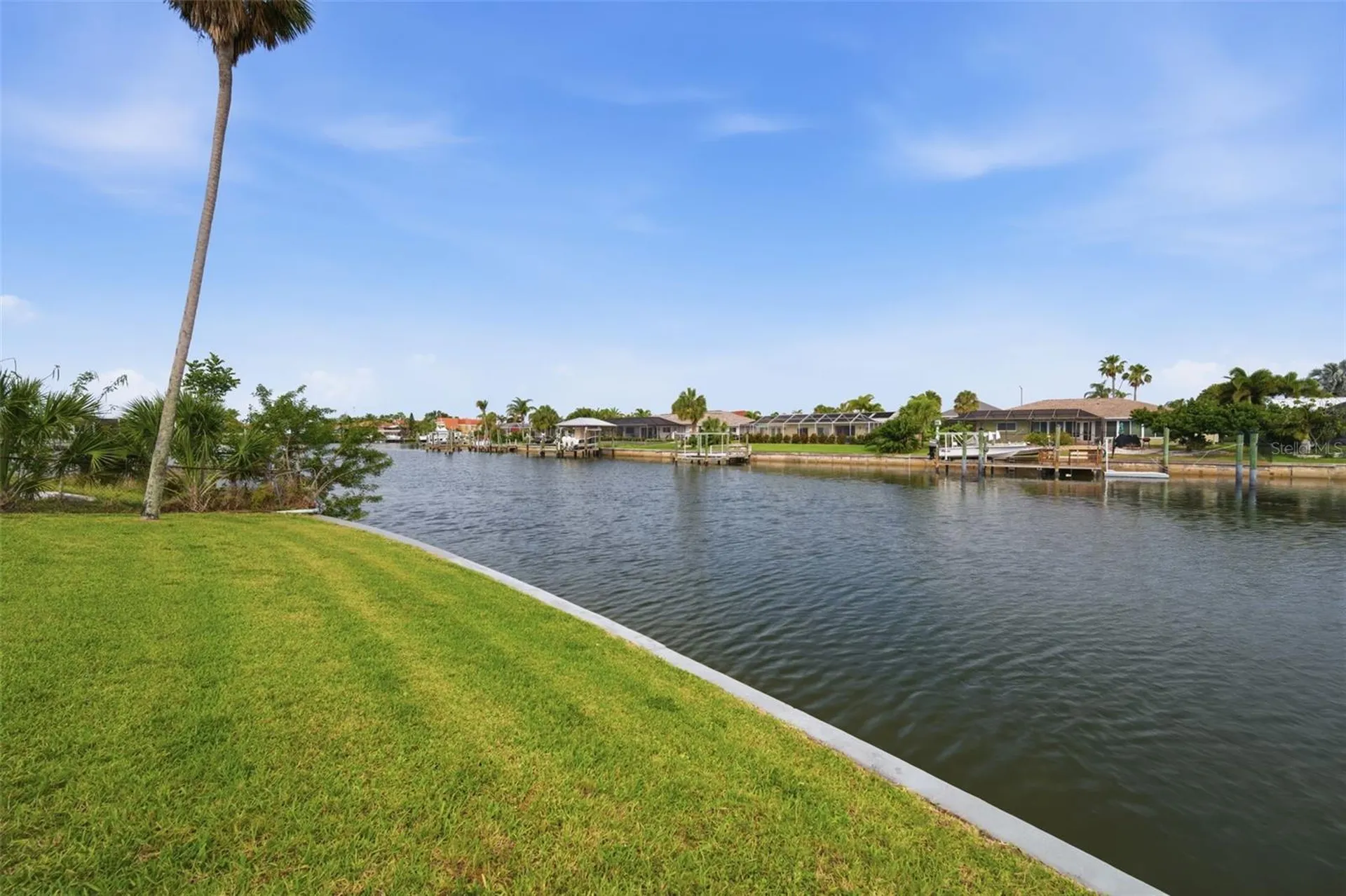 773 Kingston Court Apollo Beach FL 33572