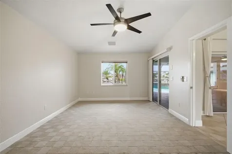 773 Kingston Court Apollo Beach FL 33572