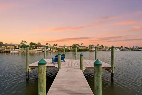 773 Kingston Court Apollo Beach FL 33572