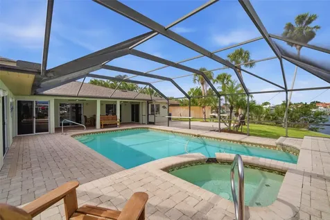 773 Kingston Court Apollo Beach FL 33572