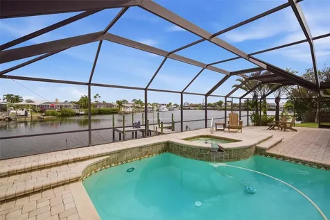 773 Kingston Court Apollo Beach FL 33572