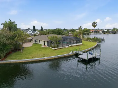 773 Kingston Court Apollo Beach FL 33572