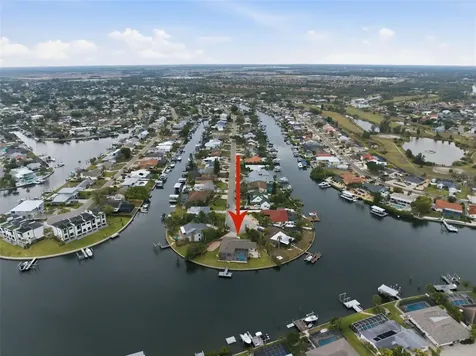 773 Kingston Court Apollo Beach FL 33572