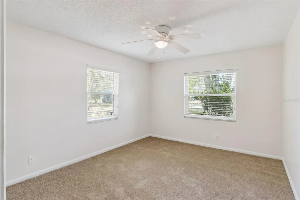 307 E Maple Street Davenport FL 33837