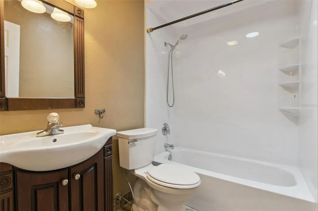 307 E Maple Street Davenport FL 33837