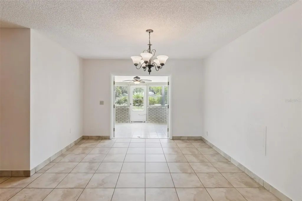 307 E Maple Street Davenport FL 33837