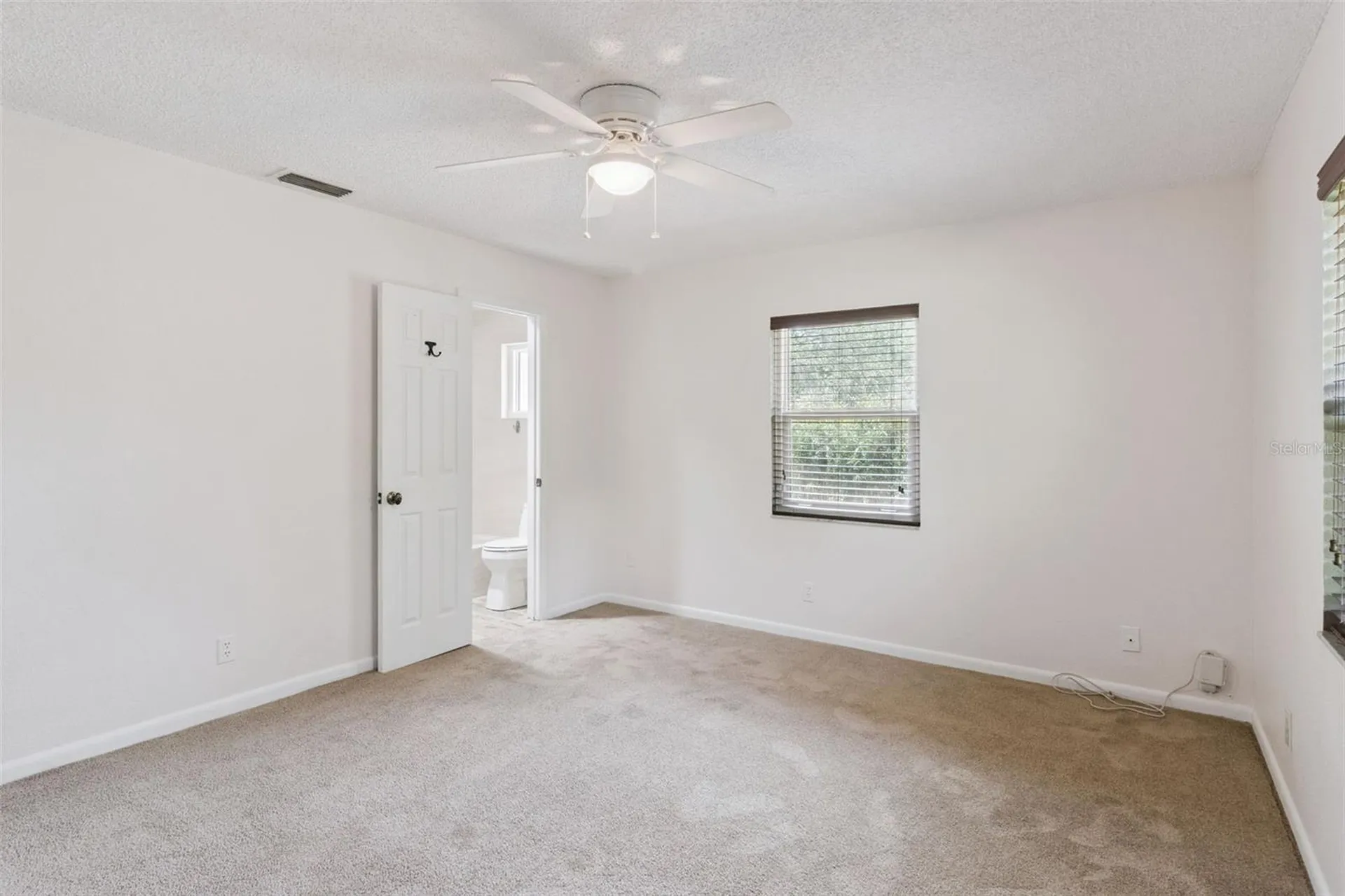 307 E Maple Street Davenport FL 33837
