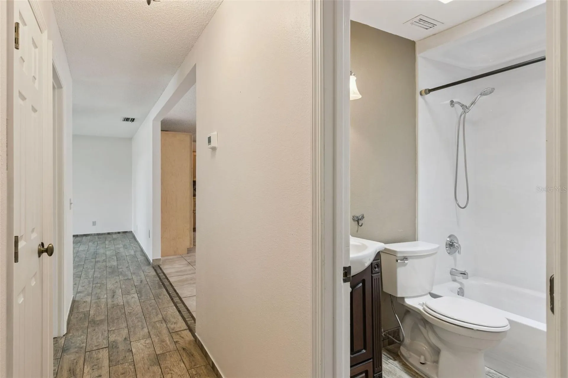 307 E Maple Street Davenport FL 33837
