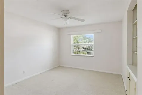 307 E Maple Street Davenport FL 33837
