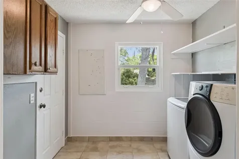 307 E Maple Street Davenport FL 33837