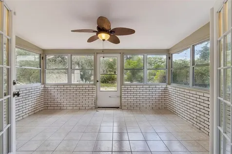 307 E Maple Street Davenport FL 33837