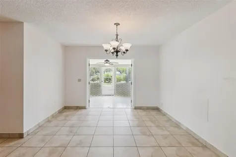 307 E Maple Street Davenport FL 33837