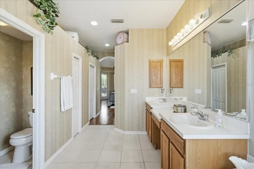 6210 Ikes Cabin Court Palmetto FL 34221