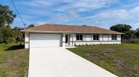 5498 Gadboys Avenue North Port FL 34291