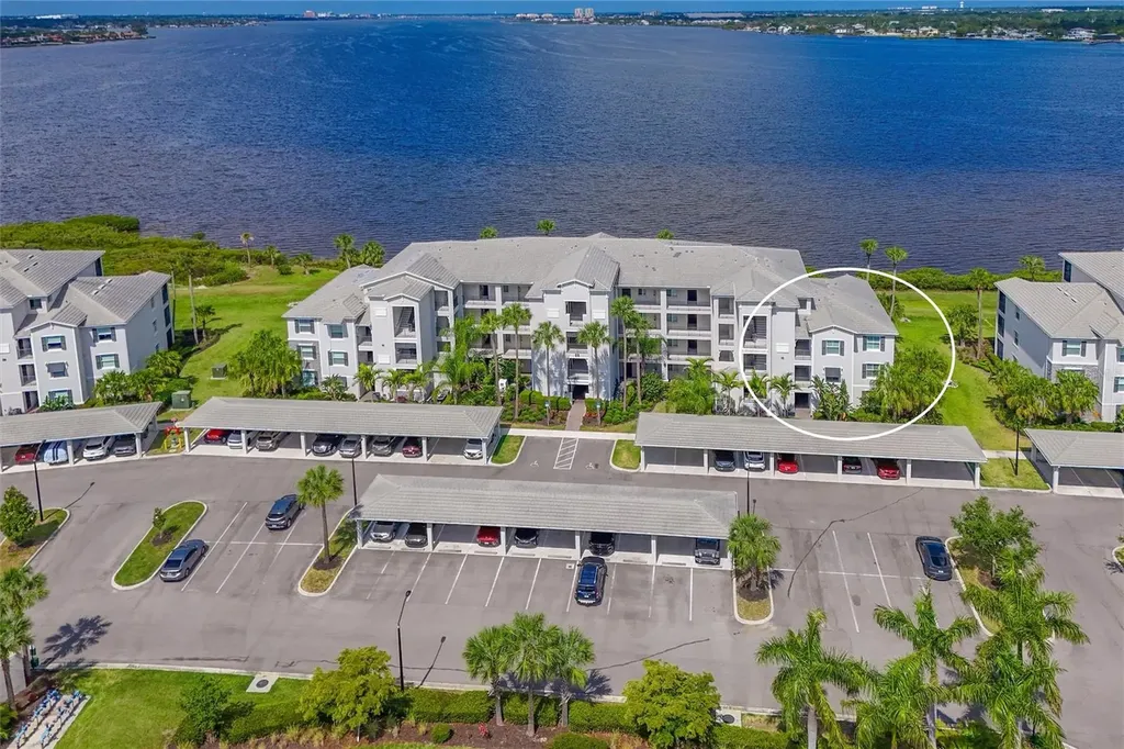 910 Tidewater Shores Loop Bradenton FL 34208