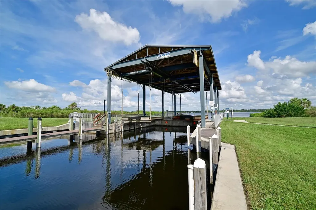 910 Tidewater Shores Loop Bradenton FL 34208