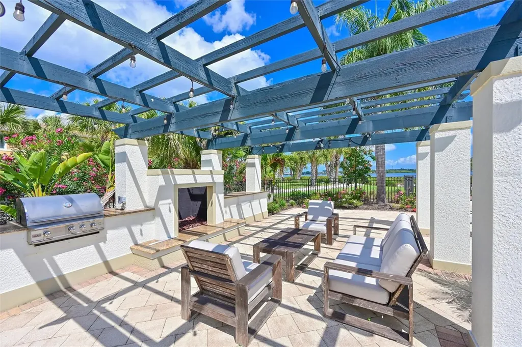 910 Tidewater Shores Loop Bradenton FL 34208