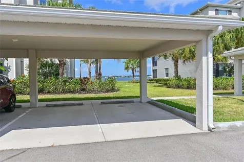 910 Tidewater Shores Loop Bradenton FL 34208