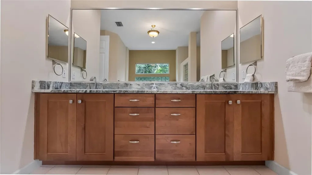 693 Stonefield Loop Lake Mary FL 32746