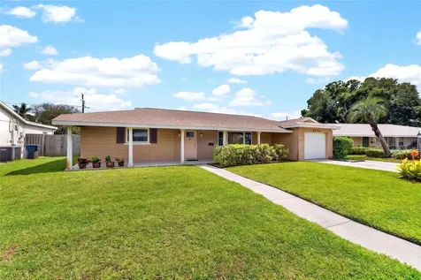 6074 28th Avenue N St Petersburg FL 33710