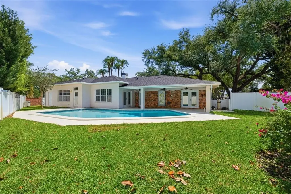 3042 Samara Drive Tampa FL 33618