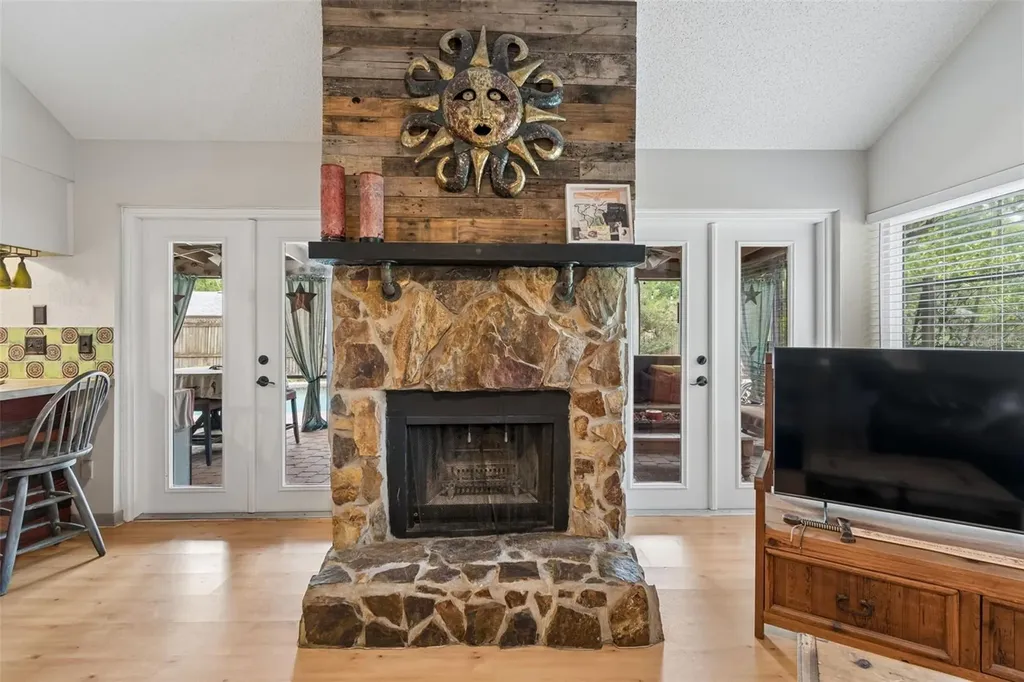 2525 Victarra Circle Lutz FL 33559